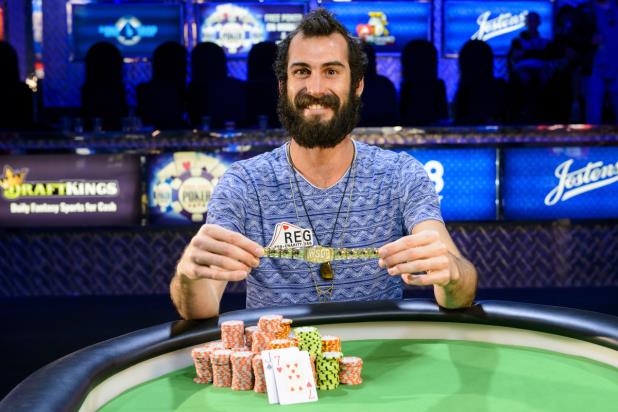 Article image for: ANTHONY SPINELLA WINS WSOP.COM's FIRST EVER GOLD BRACELET EVENT