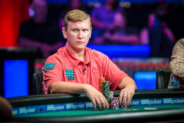 Article image for: BEN LAMB AMONG CHIP LEADERS WITH 27 LEFT IN MAIN EVENT 