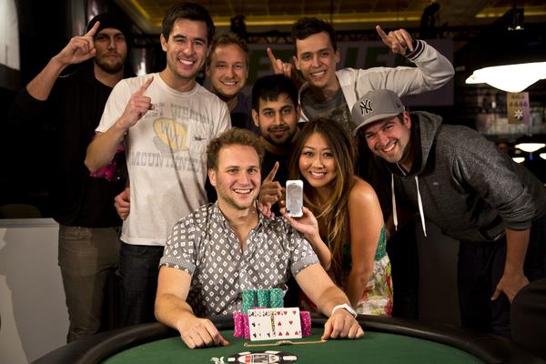 Article image for: CALVIN ANDERSON BESTS JOE TEHAN TO TAKE STUD 8 BRACELET