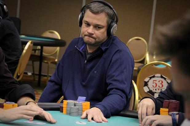 Article image for: DAY TWO IN THE BOOKS - CHRIS BELL CHIP LEADER IN REGIONAL CHAMPIONSHIP AT HARRAH'S RESORT