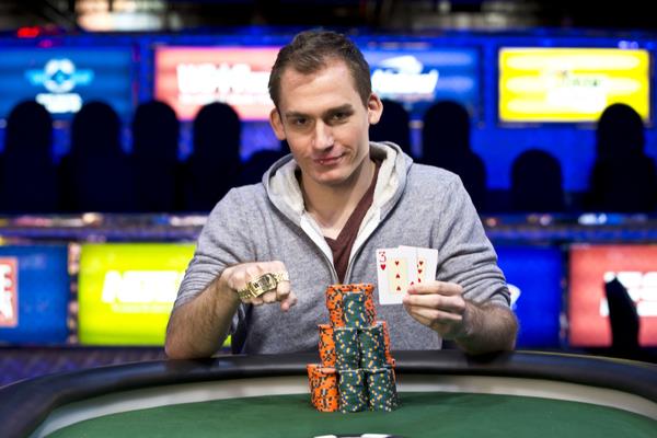 Article image for: JUSTIN BONOMO JOINS THE BRACELET WINNER'S CLUB