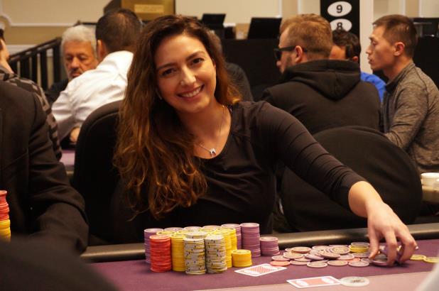 Article image for: KELLY MINKIN LEADS DAY 2 OF BIKE MAIN EVENT 