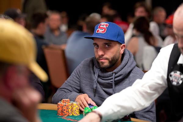 Article image for: SMAIN MAMOUNI BAGS MAIN EVENT DAY 1B CHIP LEAD