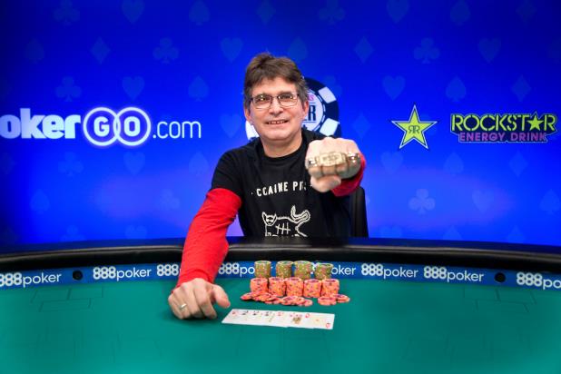 Article image for: STEVE ALBINI WINS EVENT #31, $1,500 SEVEN CARD STUD