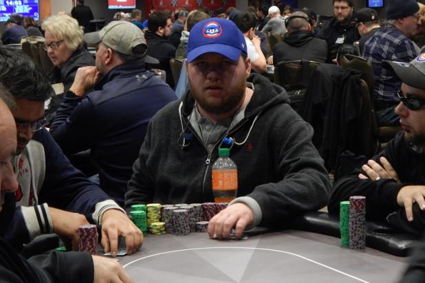 Article image for: WALTER PUTERBAUGH BAGS DAY 1B CHIP LEAD - 99 PLAYERS REMAIN