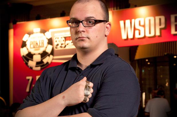 Article image for: STEVIE WONDER: BILLIRAKIS CAPTURES SECOND WSOP GOLD BRACELET