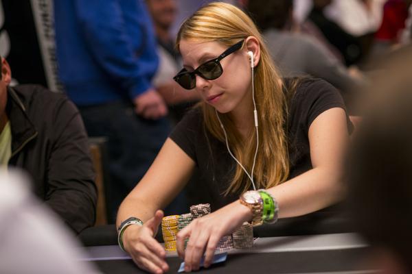 Article image for: LONI HARWOOD KEEPS POY RACE INTERESTING ON MAIN EVENT DAY 1B