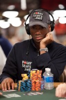 Imari Love continues to rake in chips on day 4. 