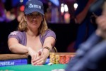 Vanessa Hellebuyck heads up in the Ladies Event